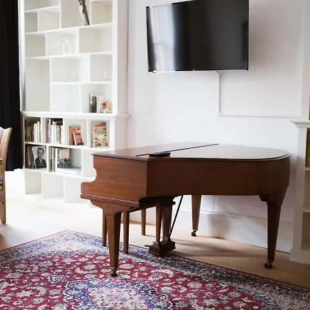 Apartment Pass The Keys Artistic And Stylish 2 Bedroom Flat In Centre