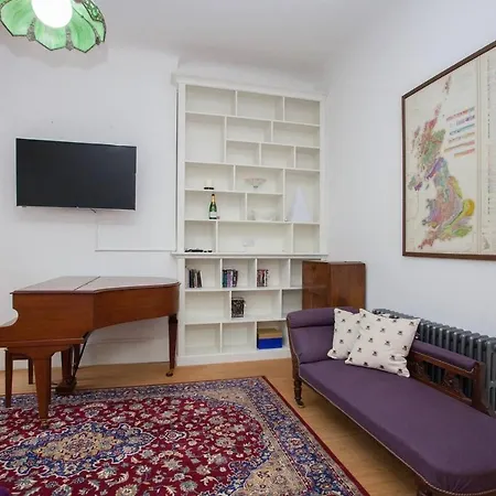 Apartment Pass The Keys Artistic And Stylish 2 Bedroom Flat In Centre