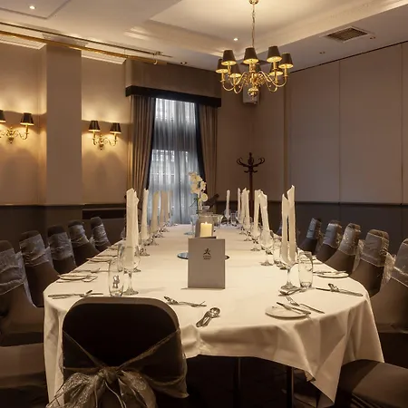 - - Ctr Theatreland By Ihg Hotel