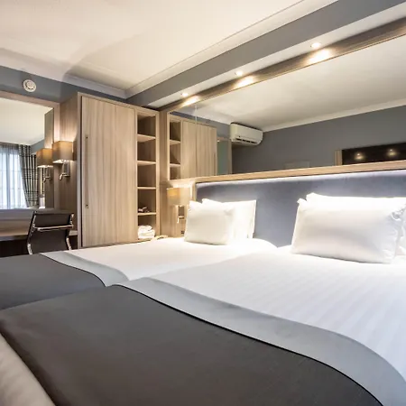 هوليداي إن غلاسكو تياترلاند فندق 4*