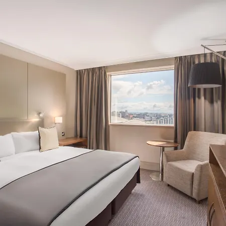 Crowne Plaza By Ihg Hotel