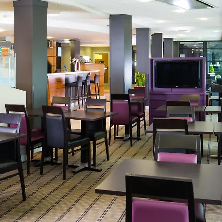 Express - - Ctr Riverside By Ihg גלאזגו