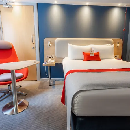 Express - - Ctr Theatreland By Ihg Hotel 3*