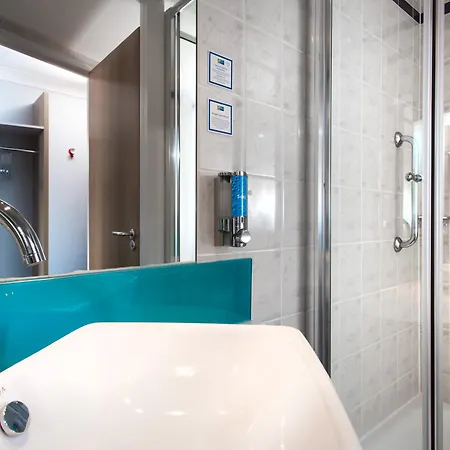 Hotel Express - Glasgow Airport By Ihg 3*