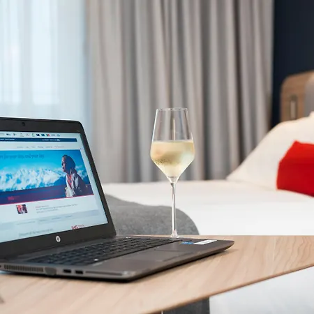 Express - Glasgow Airport By Ihg Hotel Paisley