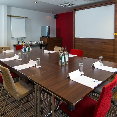 Hotell Express - Glasgow Airport By Ihg 3*