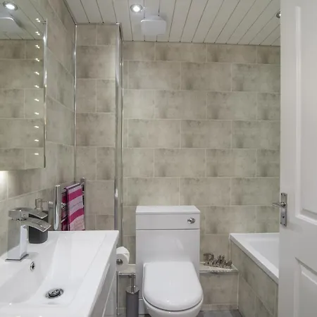 The Nelson - Spacious And Free Parking * Glasgow