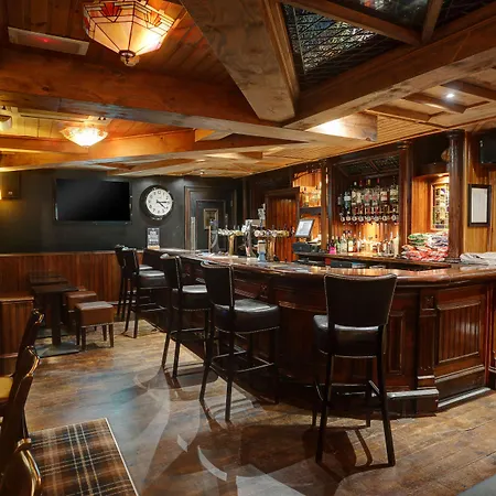Western Glasgow South Eglinton Arms 3*