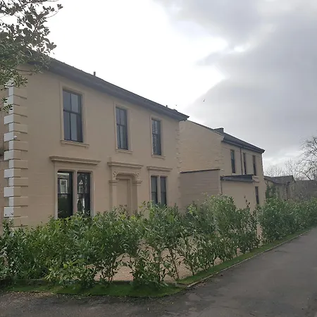Crosshill House