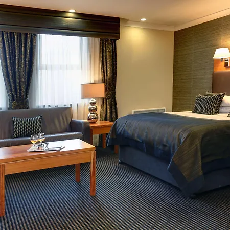 Western Garfield House Hotell 3*