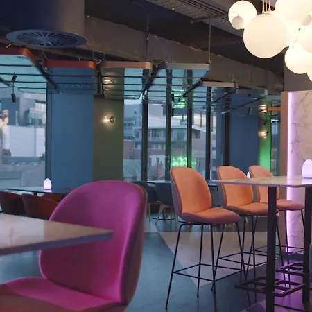 Yotel Hotel 4*