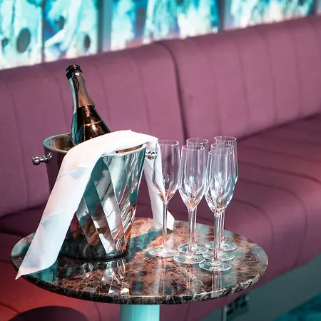 ホテル Yotel 4*
