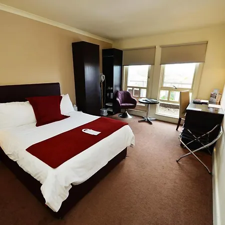 Glynhill & Near Airport Hotel Glasgow