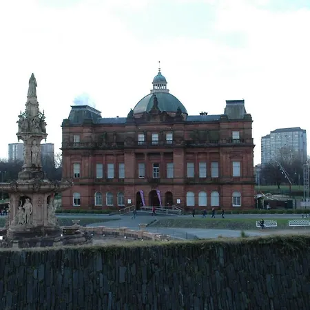 Casa de Férias The Nelson - Spacious And Free Parking Glasgow