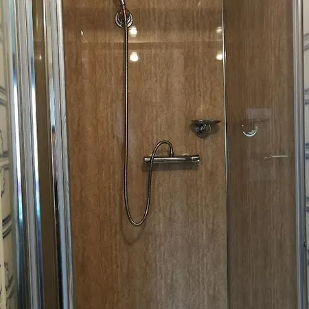 Guest house Simple Near Centre Glasgow