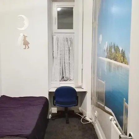 בית הארחה Guest House Private Room In Glasgow Hathaway Lane Westend *