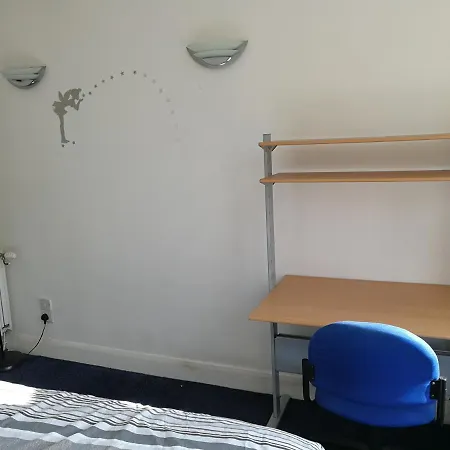 Guest House Private Room In Glasgow Hathaway Lane Westend בית הארחה