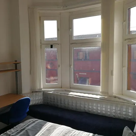בית הארחה Guest House Private Room In Glasgow Hathaway Lane Westend *