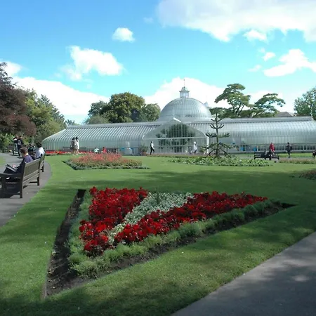 The Kelvin - Peaceful West End River View בית נופש