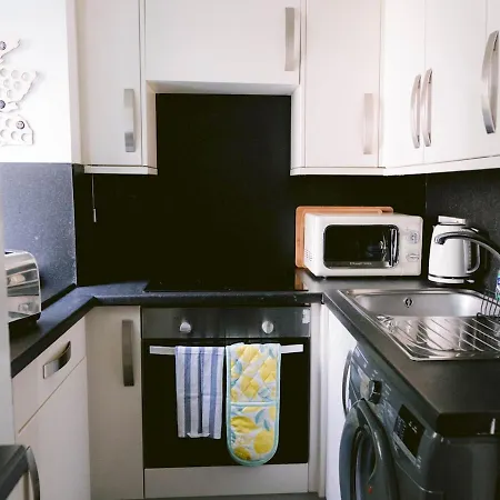 Apartment Pass The Keys 2 Bed In West End