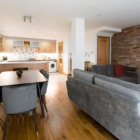 Pass The Keys Beautiful Unique 3bed Mews House Glasgow