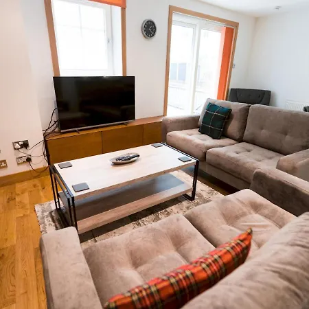 Ferienhaus Pass The Keys Beautiful Unique 3bed Mews House