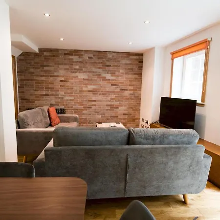 Semesterbostad Beautiful Unique 3bed Mews House - Pass The Keys Glasgow