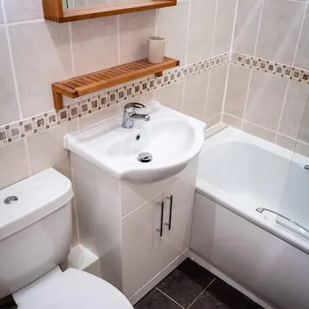 Apartment Charming 1-bed Southside Flat In Great Location