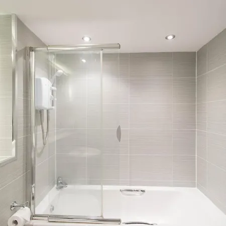 Lovely 5 Minutes From Centre, West End And Hydro Apartment