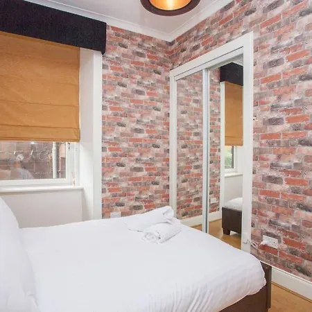 Comfortable Merchant Apartment *