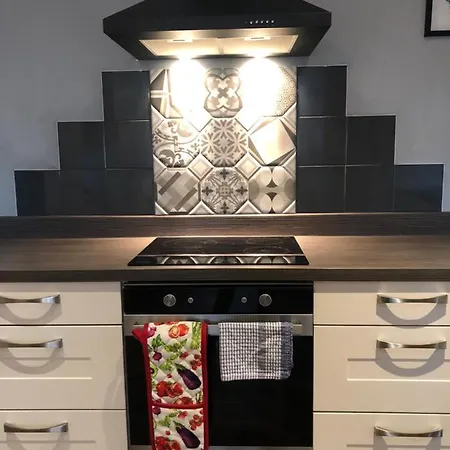 Stylish 2 Bedroom In Park Circus, West End * Glasgow