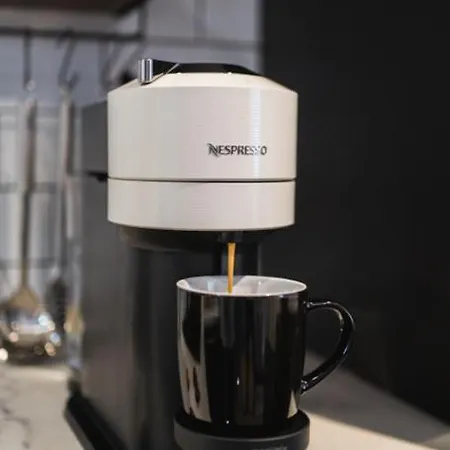 The West End Loft - 5* Retreat - Private Parking! Appartamento *