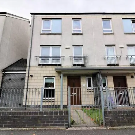 Hotel Large 5 Bedroom Townhouse Close To Center