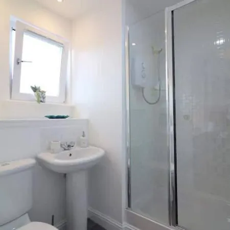 Large 5 Bedroom Townhouse Close To Center Apartment Glasgow
