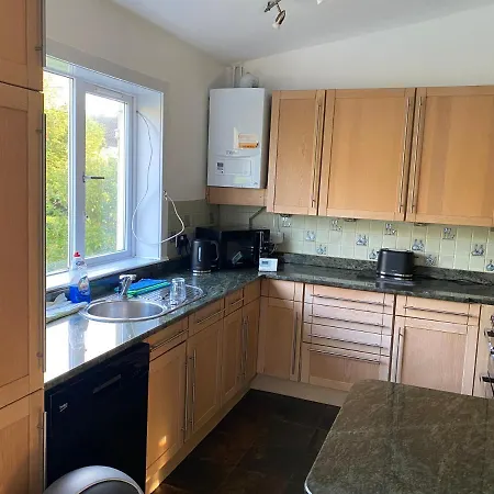 Mansewood Road Hotel Glasgow