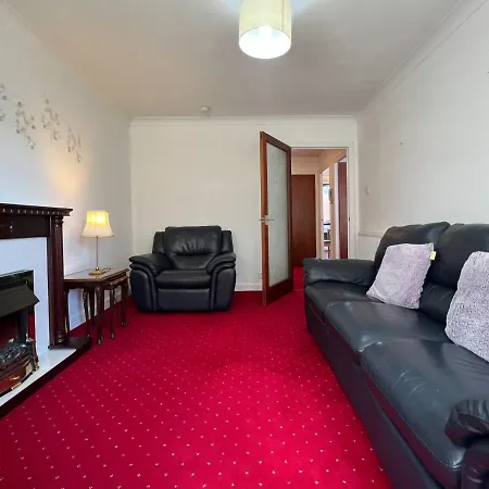 Апартаменты Anniesland 1bd Flat - Free Parking Глазго