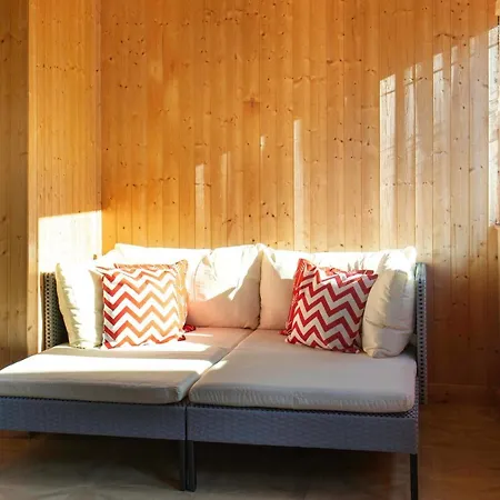 Villa Stunning 4-bedroom With Hot Tub & Sauna Near Loch Lomond Glasgow