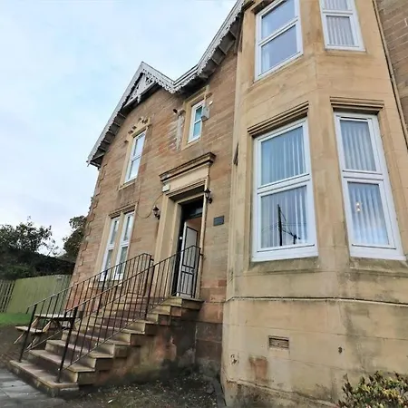 10 Bedrooms Pool Table Garden Piano * Glasgow