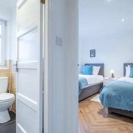Apartamento The Brigg - Spacious 3 Bed With Driveway In *