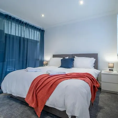 Apartamento The Brigg - Spacious 3 Bed With Driveway In Coatbridge