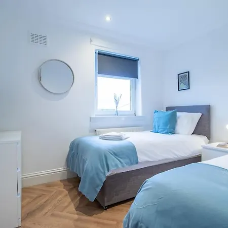 Apartamento The Brigg - Spacious 3 Bed With Driveway In