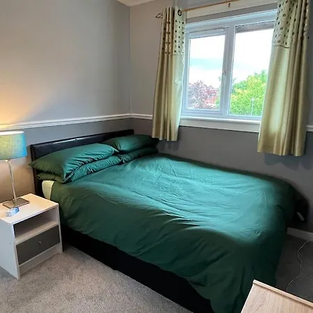 Spacious Near Semesterbostad