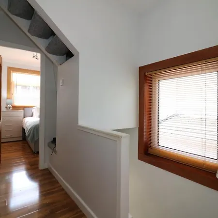 Signature - Dumbreck House Apartment *