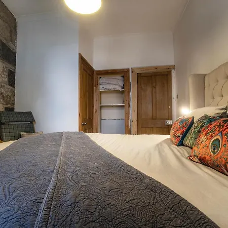 Appartamento 2 Bed In Great Location 15-20 Minutes Walk To Sec