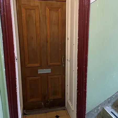 Traditional 5 Bedroom Centre * Glasgow