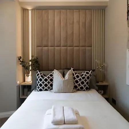 The Wilton - Your Private 5* Escape! شقة غلاسغو
