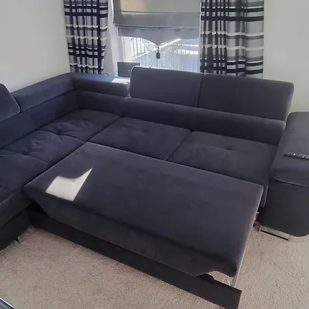 Holiday home Lovely 3 Bed In With Free Parking Glasgow
