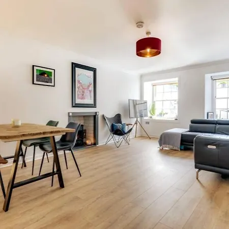 Apartment Lovely 2 Bedroom Garden Flat In Trendy West End *