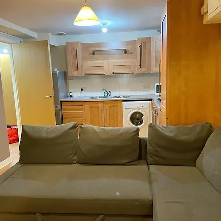Cozy Nights - Moir St Apartment *