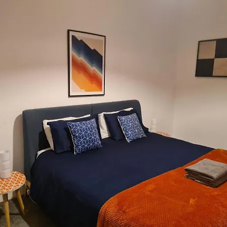 Stylish Contemporary Flat Near Queen's Park * Glasgow